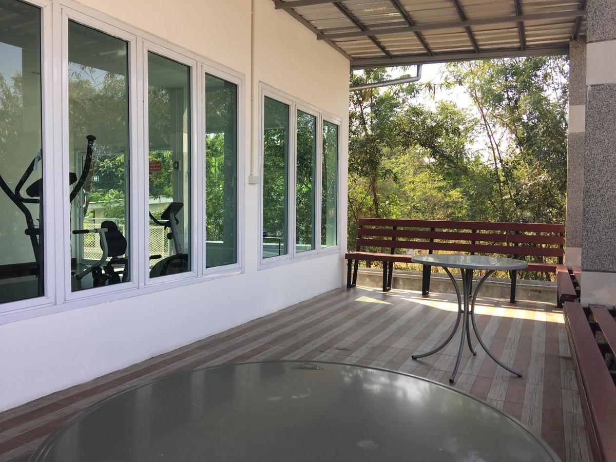 Bankhun Hotel Nakhonratchasima Buitenkant foto